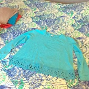 Cute teal top!